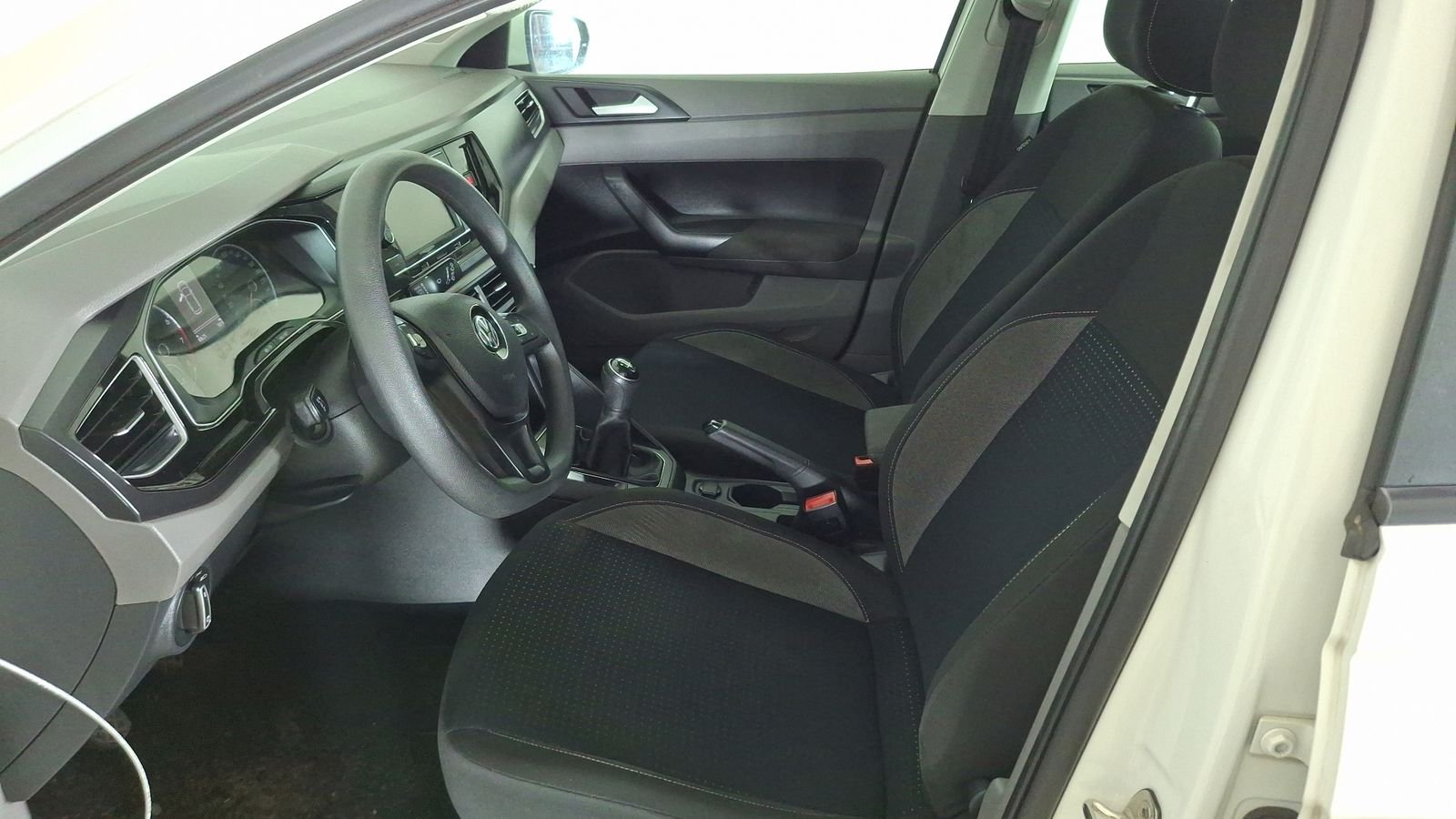 Volkswagen Polo 2022 - Imagen 12 de 15