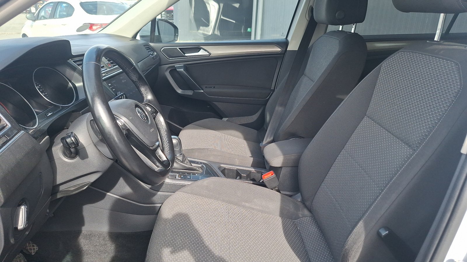 Volkswagen Tiguan 2019 - Imagen 14 de 15
