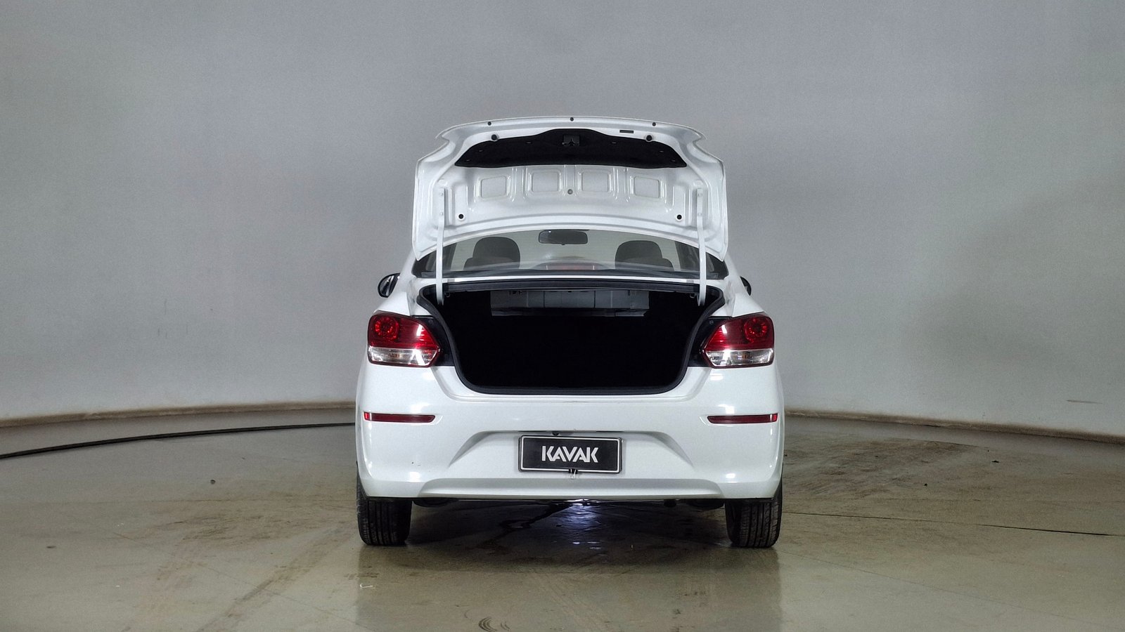 Kia Soluto 2019 - Imagen 6 de 16