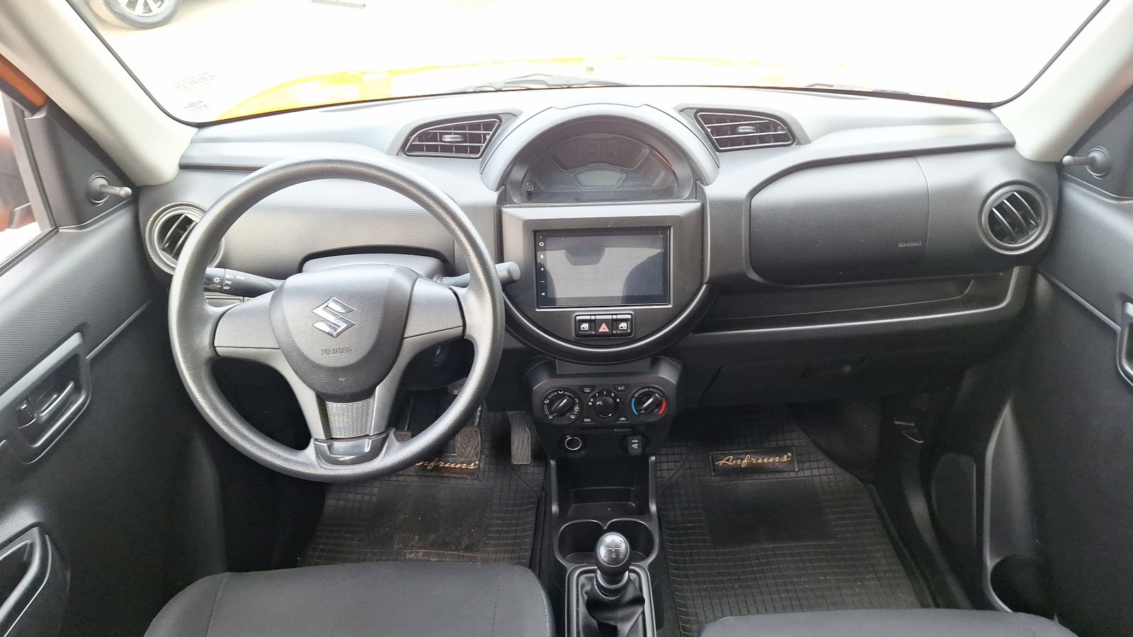 Suzuki S-Presso 2023 - Imagen 6 de 15