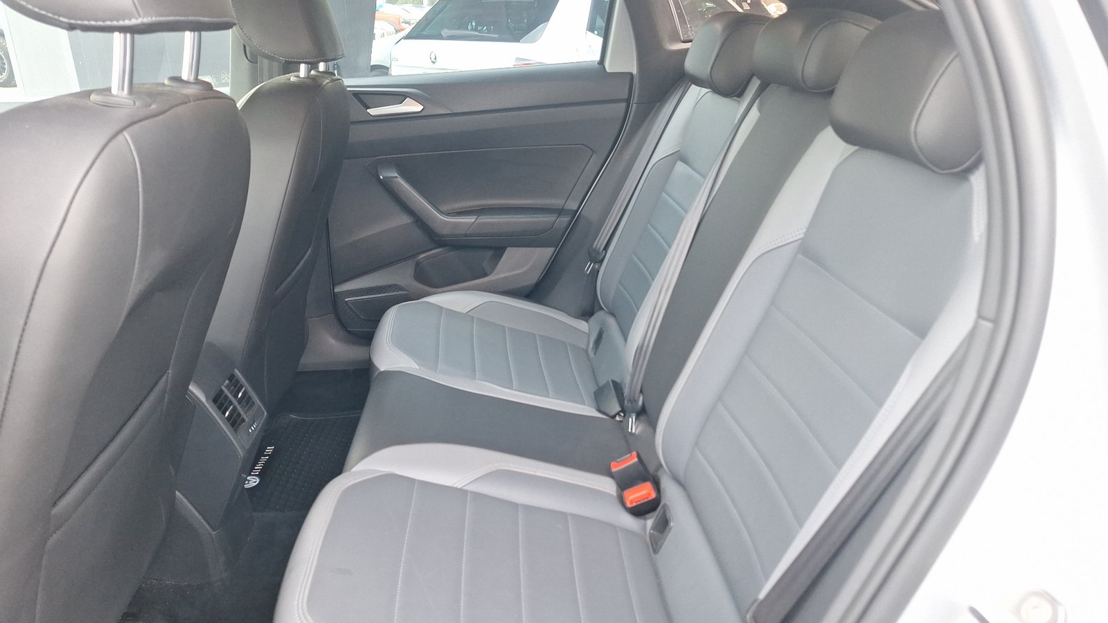 Volkswagen Nivus 2021 - Imagen 12 de 14