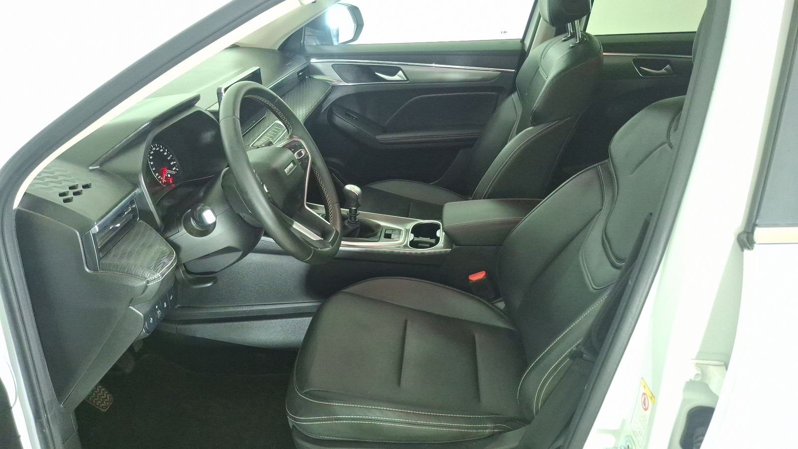 Great Wall Haval Jolion 2025 - Imagen 13 de 16