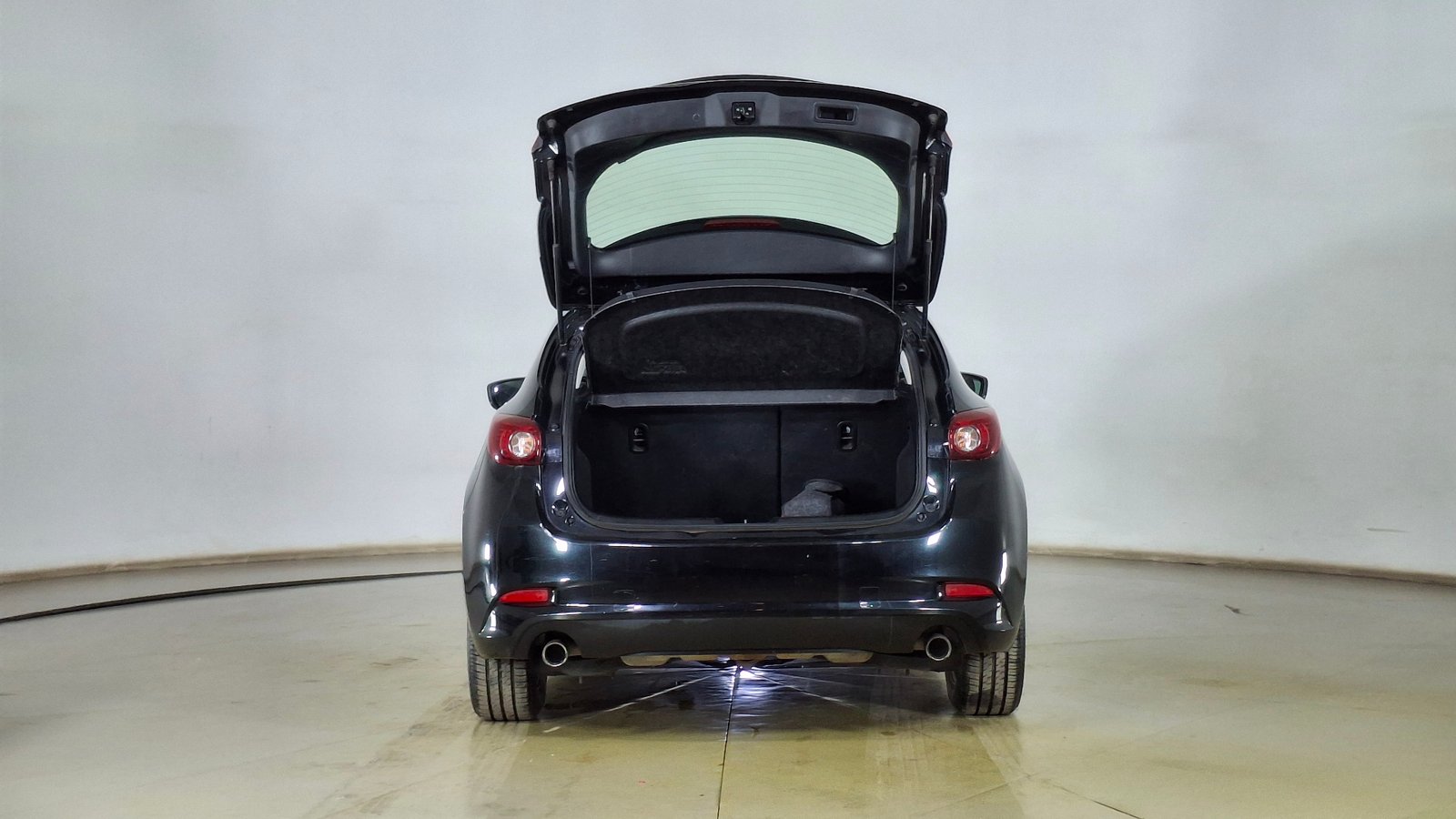 Mazda Mazda 3 2019 - Imagen 6 de 17