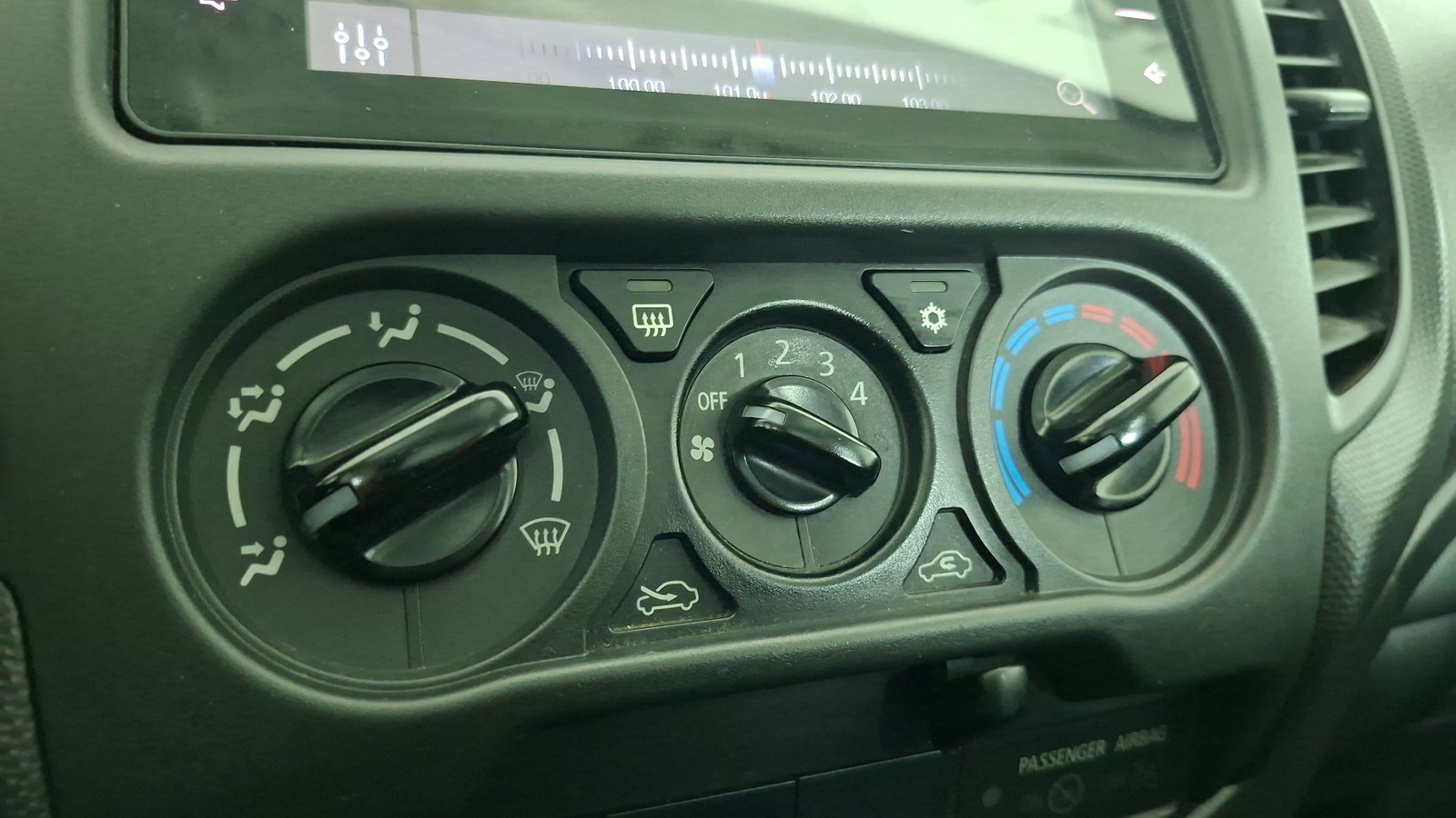 Mitsubishi L200 2024 - Imagen 15 de 16