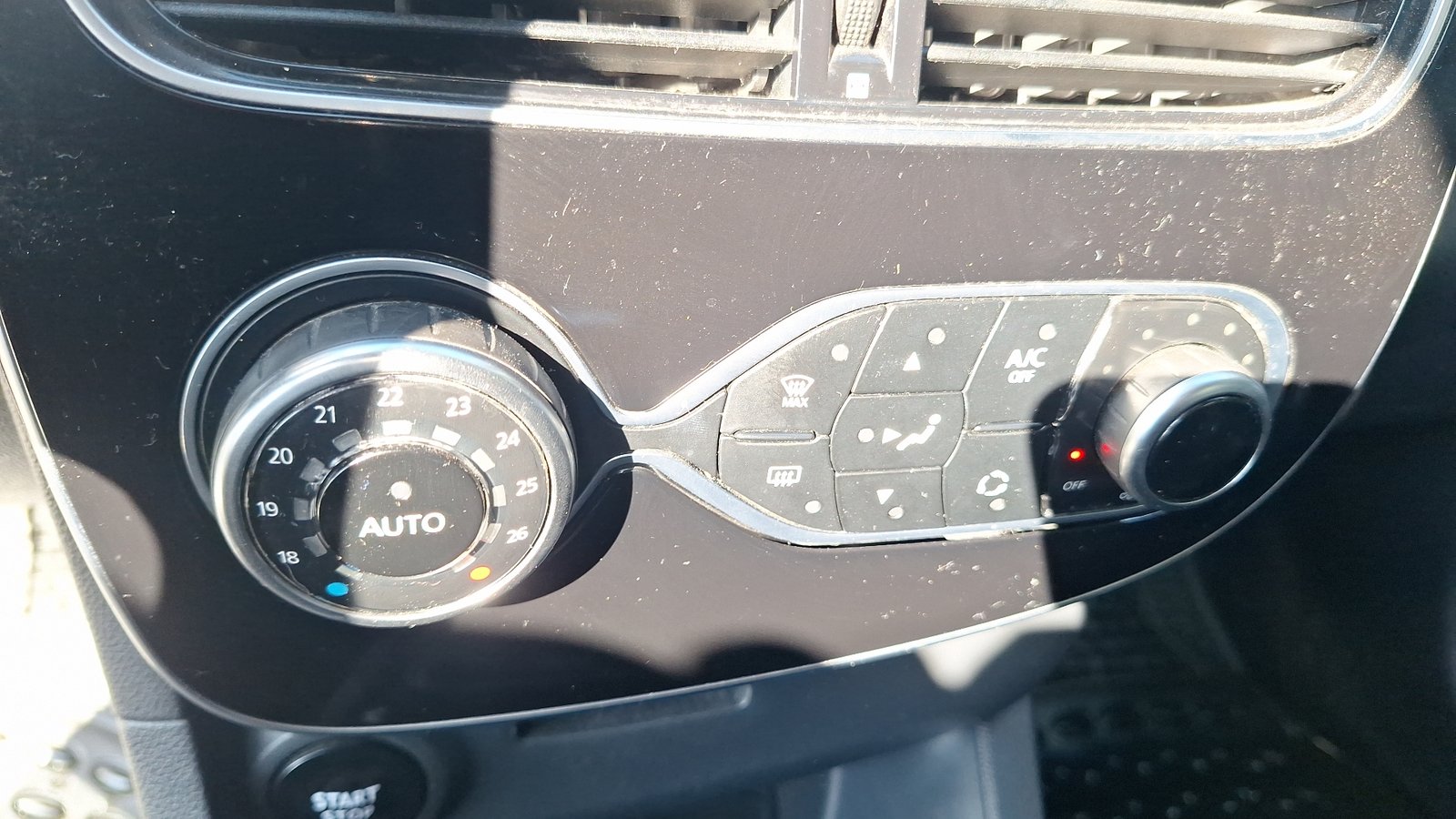 Renault Clio 2018 - Imagen 16 de 16
