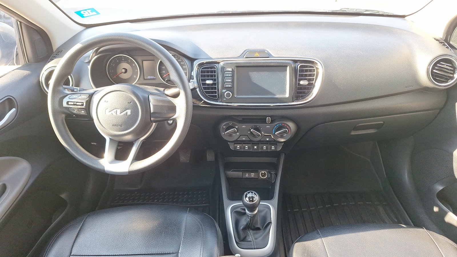 Kia Soluto 2024 - Imagen 6 de 16