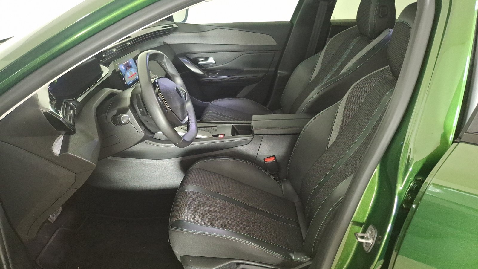 Peugeot 308 2024 - Imagen 13 de 16