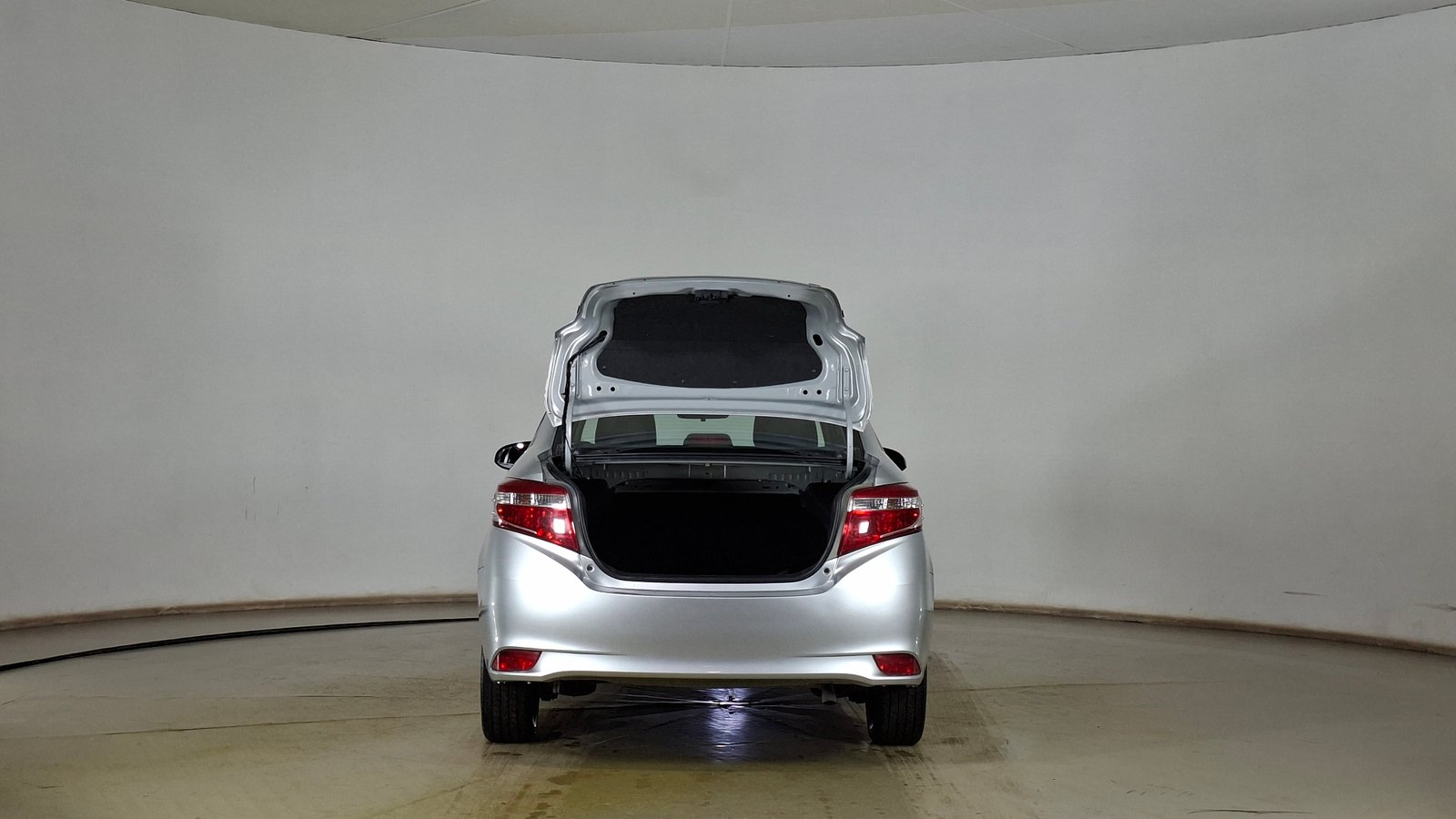 Toyota Yaris 2017 - Imagen 6 de 17