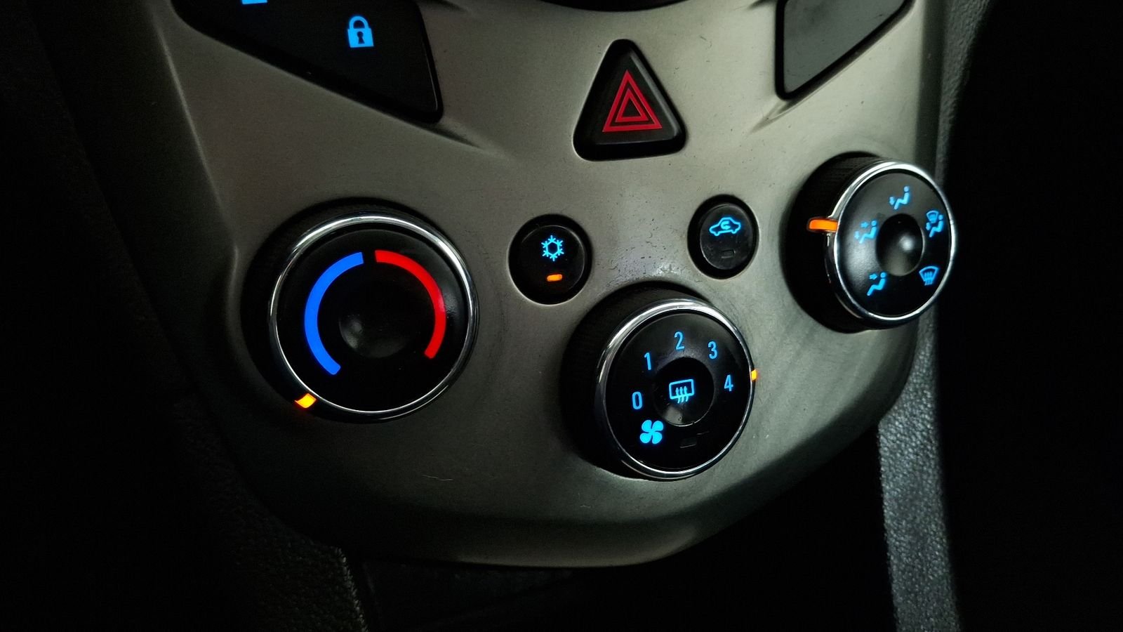Chevrolet Sonic 2014 - Imagen 14 de 15