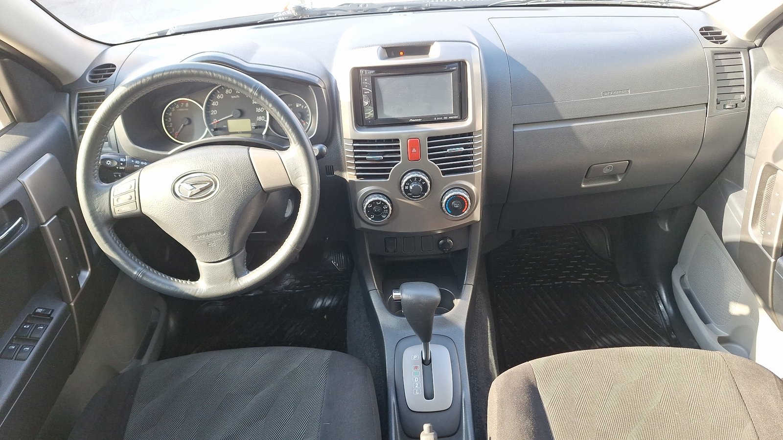 Daihatsu Terios 2015 - Imagen 6 de 14