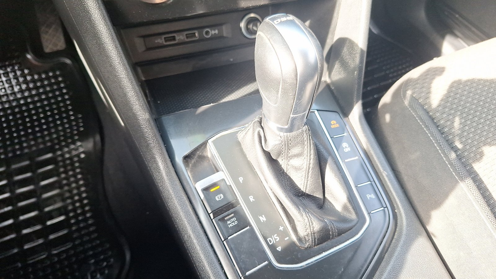 Volkswagen Tiguan 2019 - Imagen 11 de 15