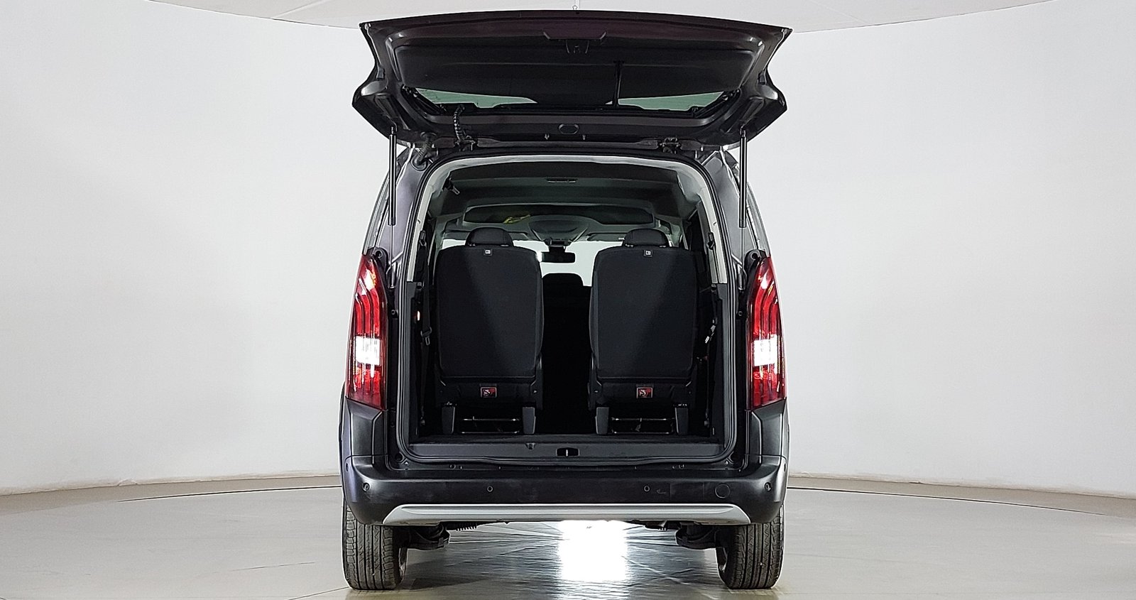 Peugeot Rifter 2023 - Imagen 6 de 16