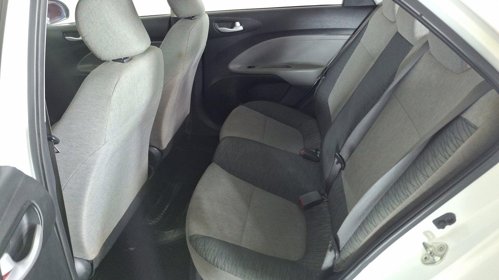 Kia Soluto 2021 - Imagen 14 de 16