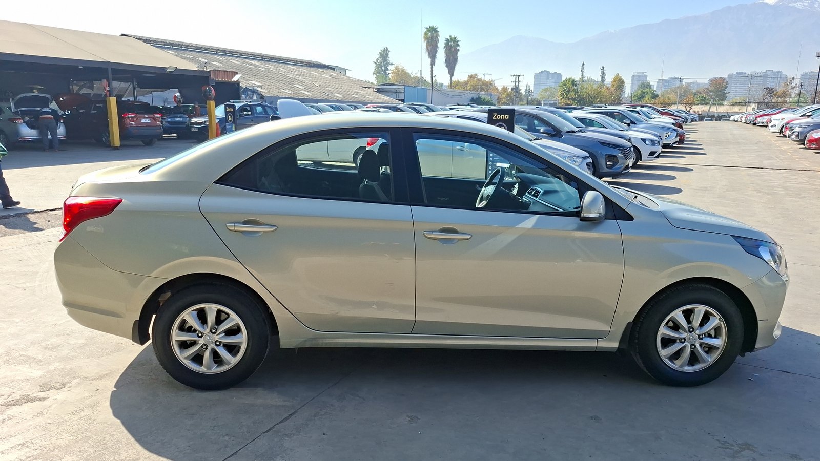 Hyundai VERNA 2022 - Imagen 5 de 15