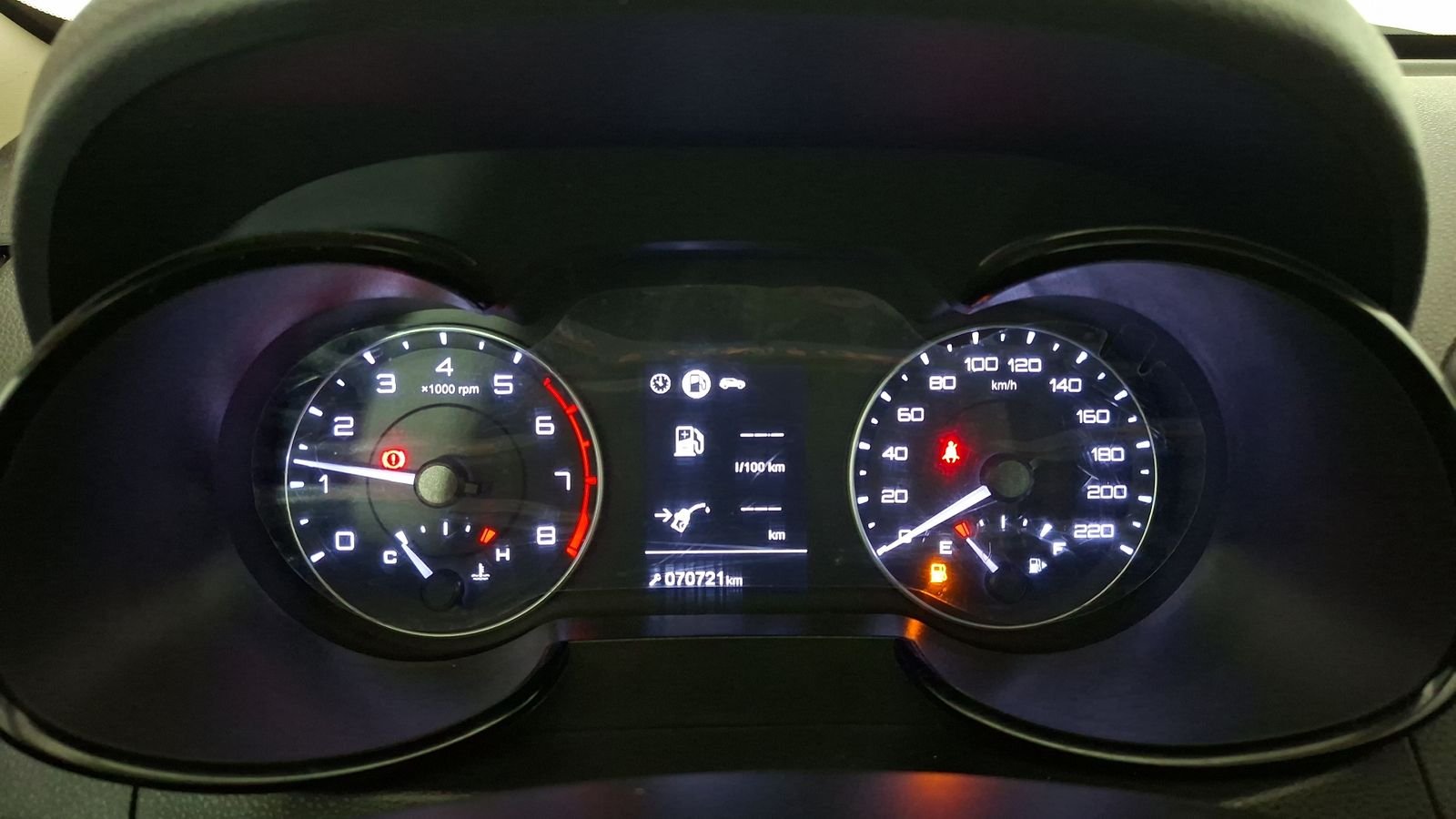 Dongfeng AX5 2019 - Imagen 9 de 16