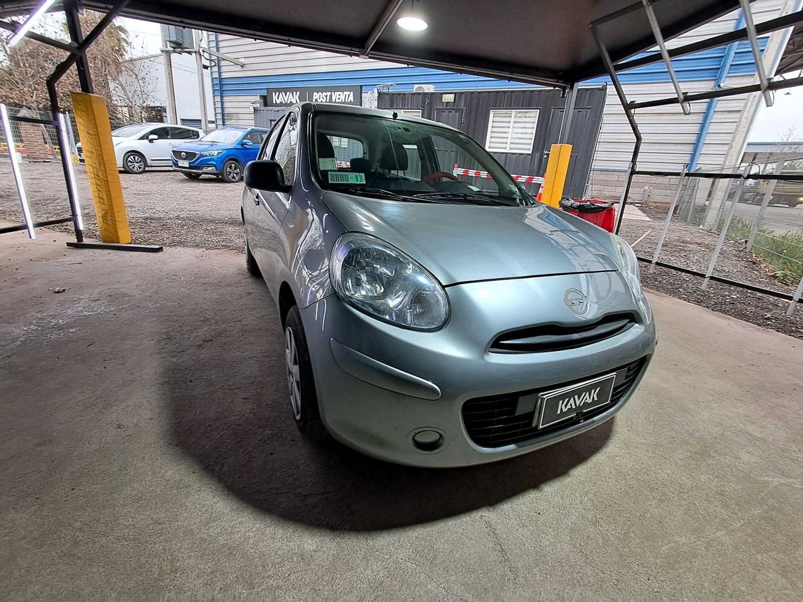 Nissan March 2015 - Imagen 3 de 4