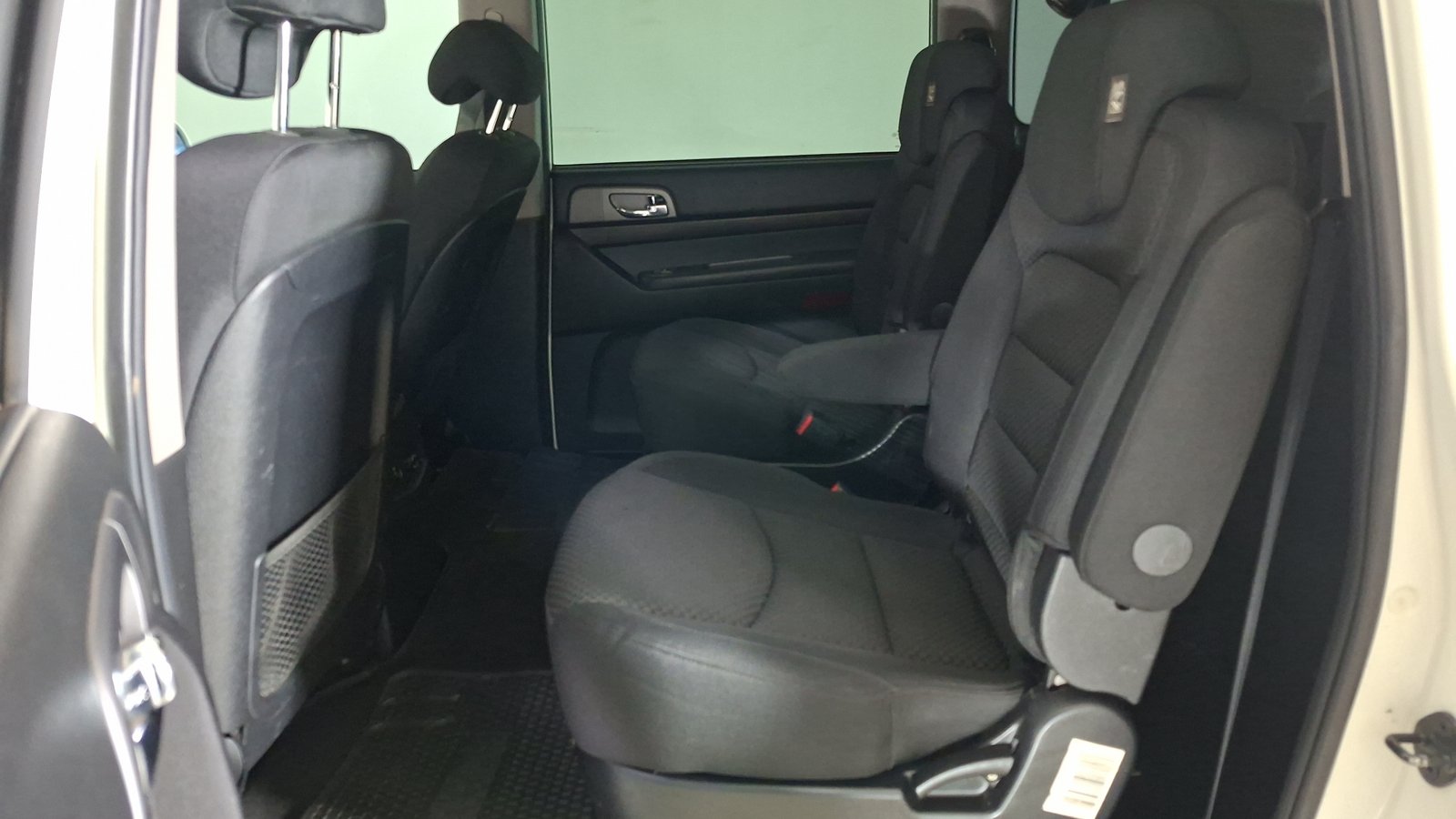 Ssangyong STAVIC 2018 - Imagen 12 de 15