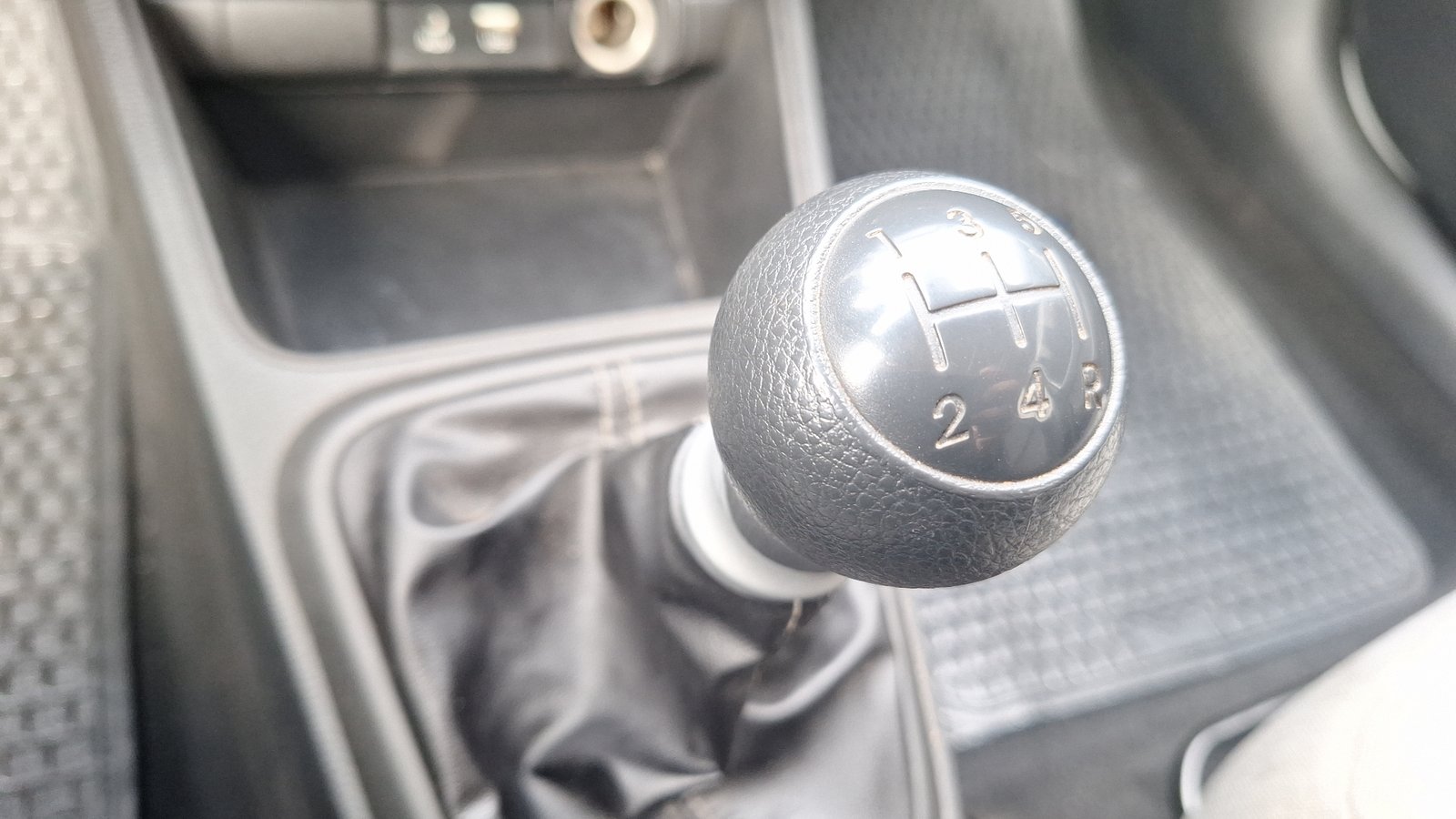 Kia Soluto 2022 - Imagen 11 de 15
