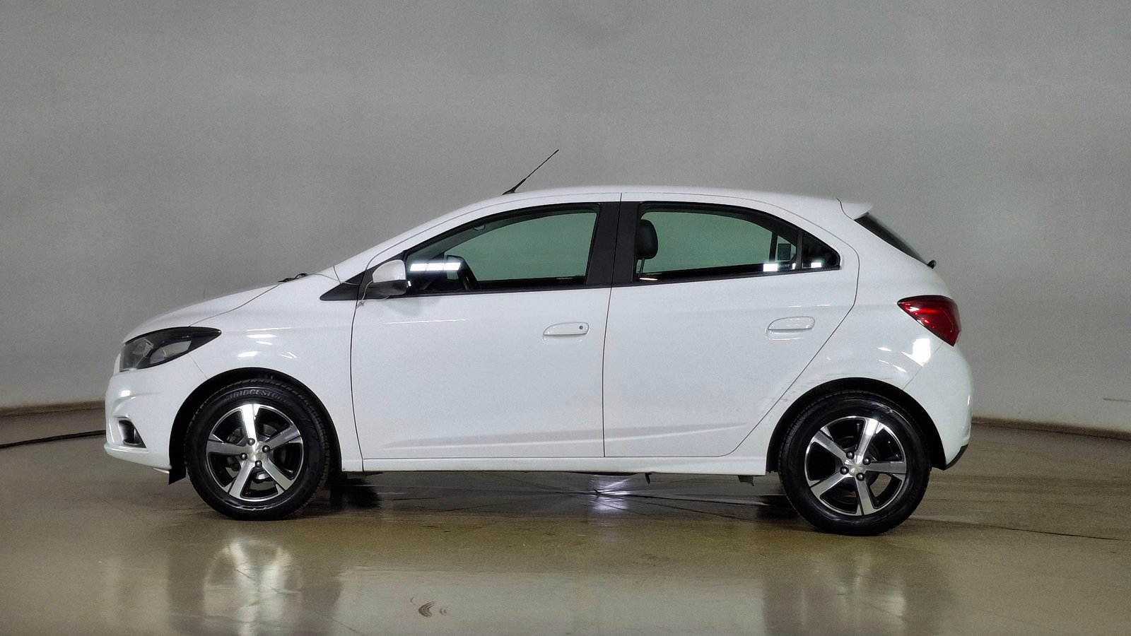 Chevrolet Onix 2018 - Imagen 7 de 15
