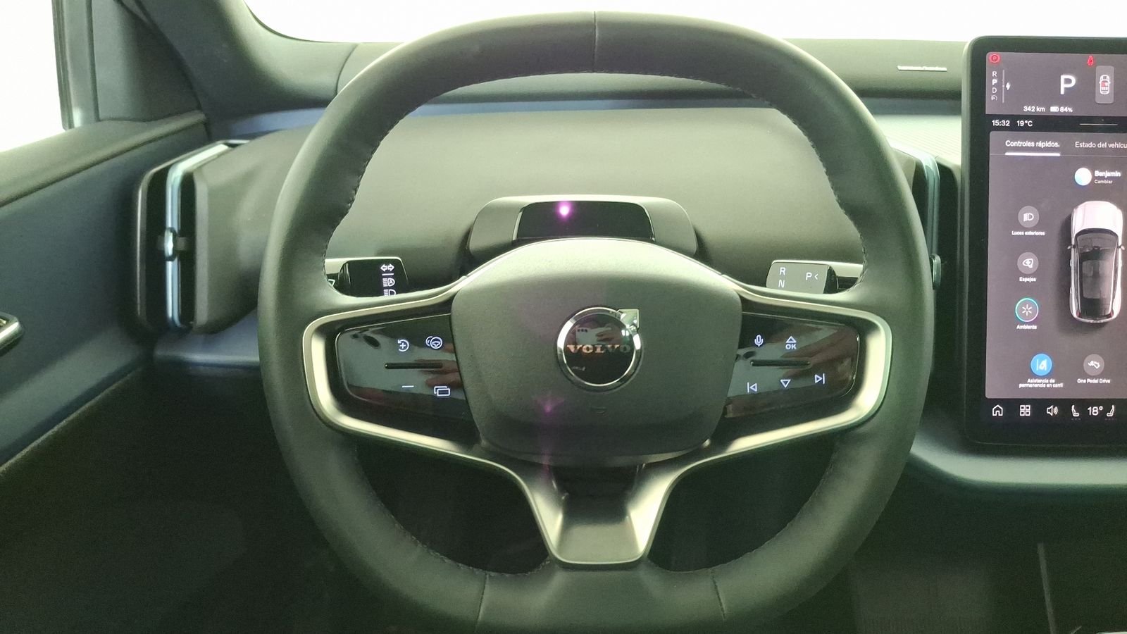 Volvo EX30 2024 - Imagen 8 de 17
