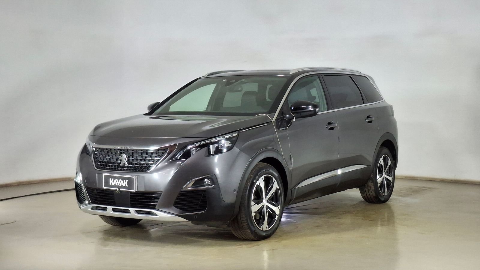 Peugeot 5008 2021