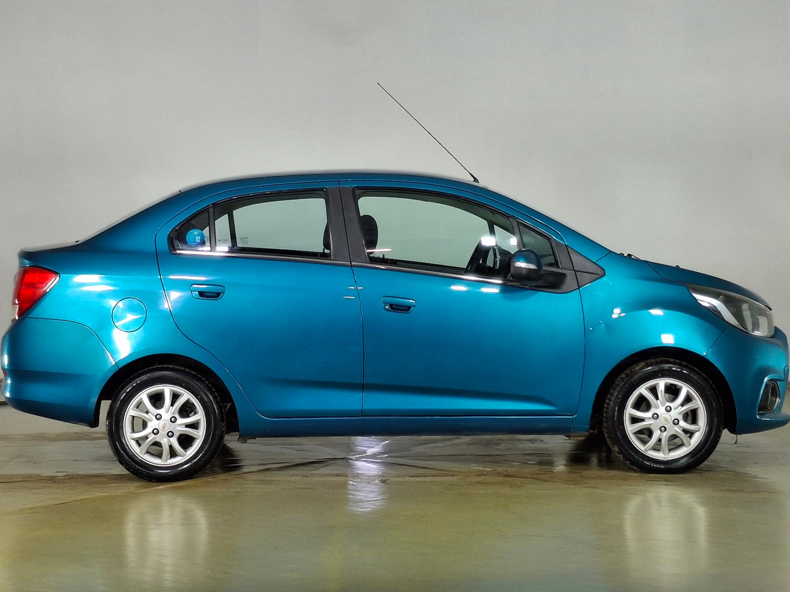 Chevrolet Spark 2021 - Foto 4 de 16