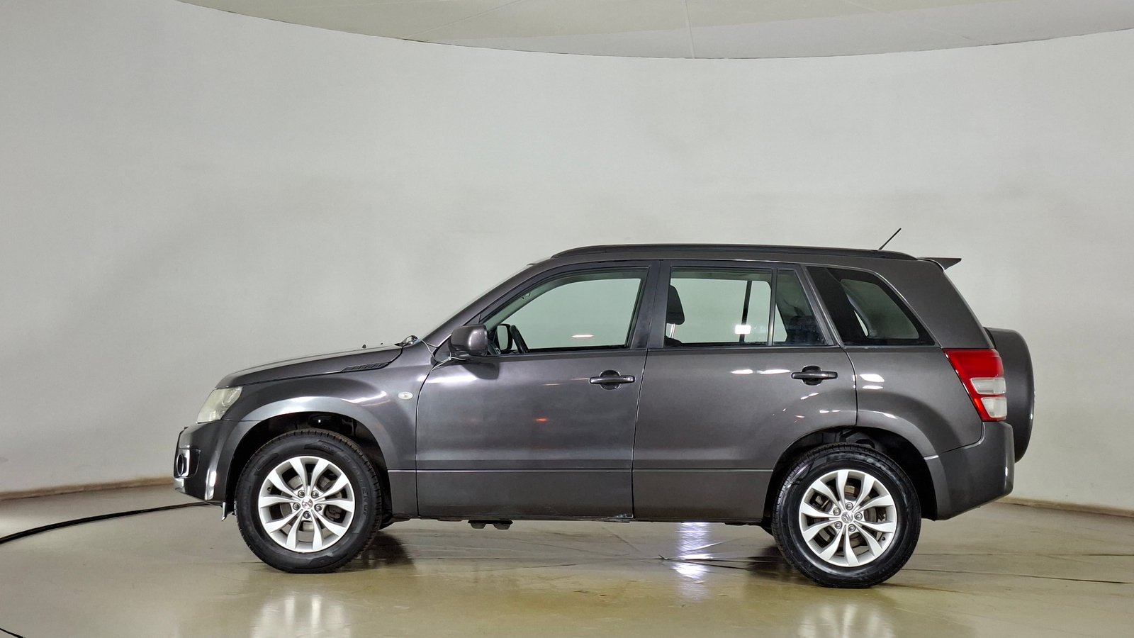 Suzuki GrandNomade 2015 - Imagen 7 de 15