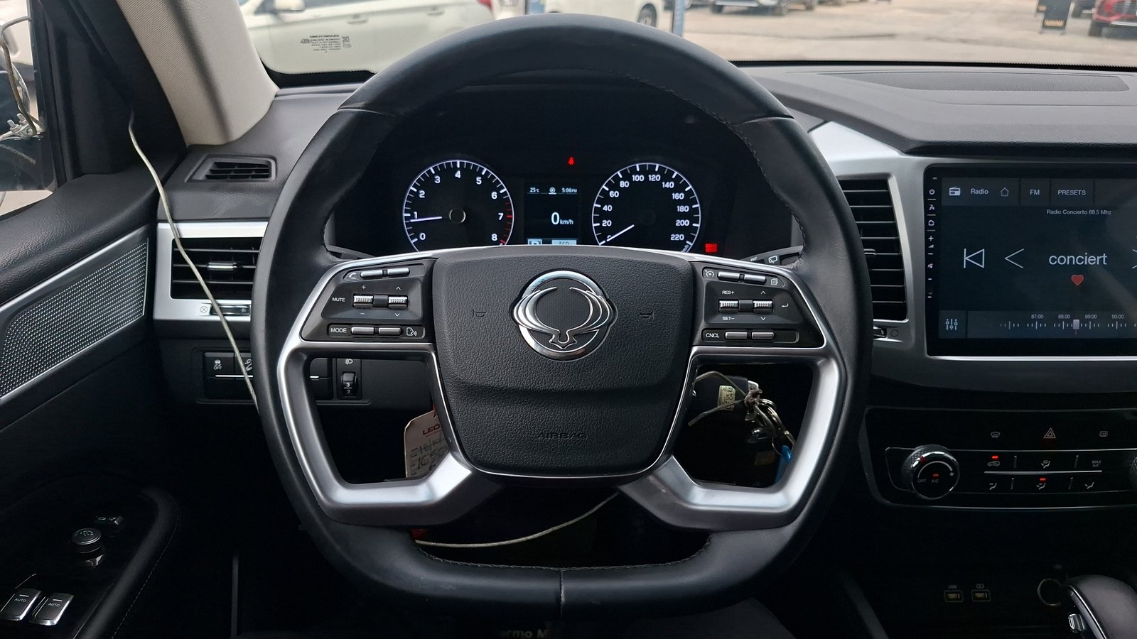 Ssangyong Rexton 2024 - Imagen 8 de 16