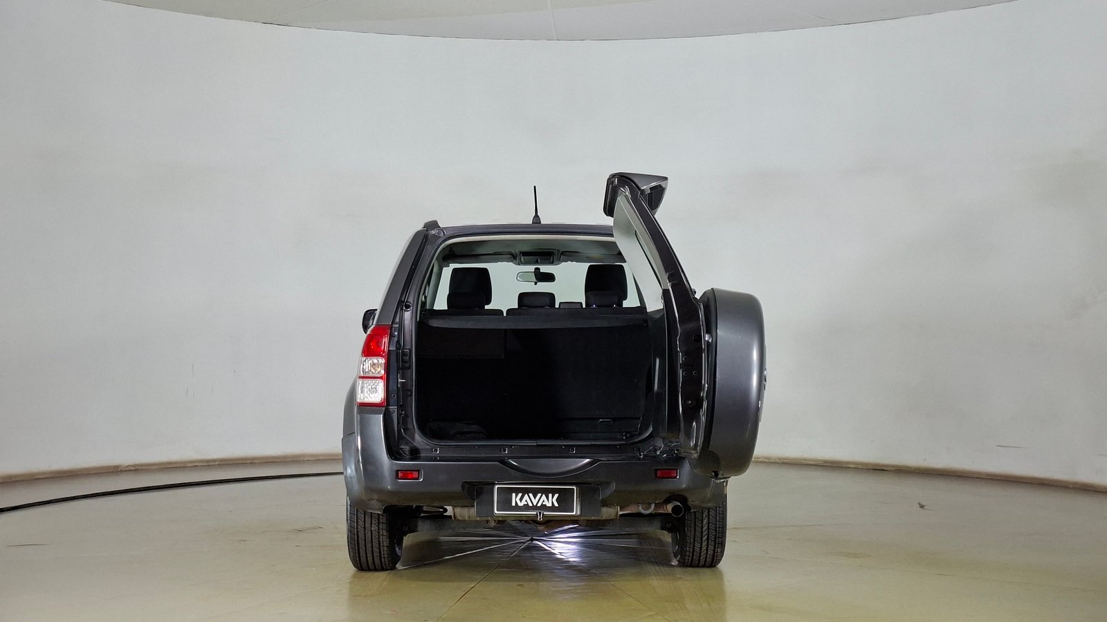 Suzuki GrandNomade 2015 - Imagen 6 de 15