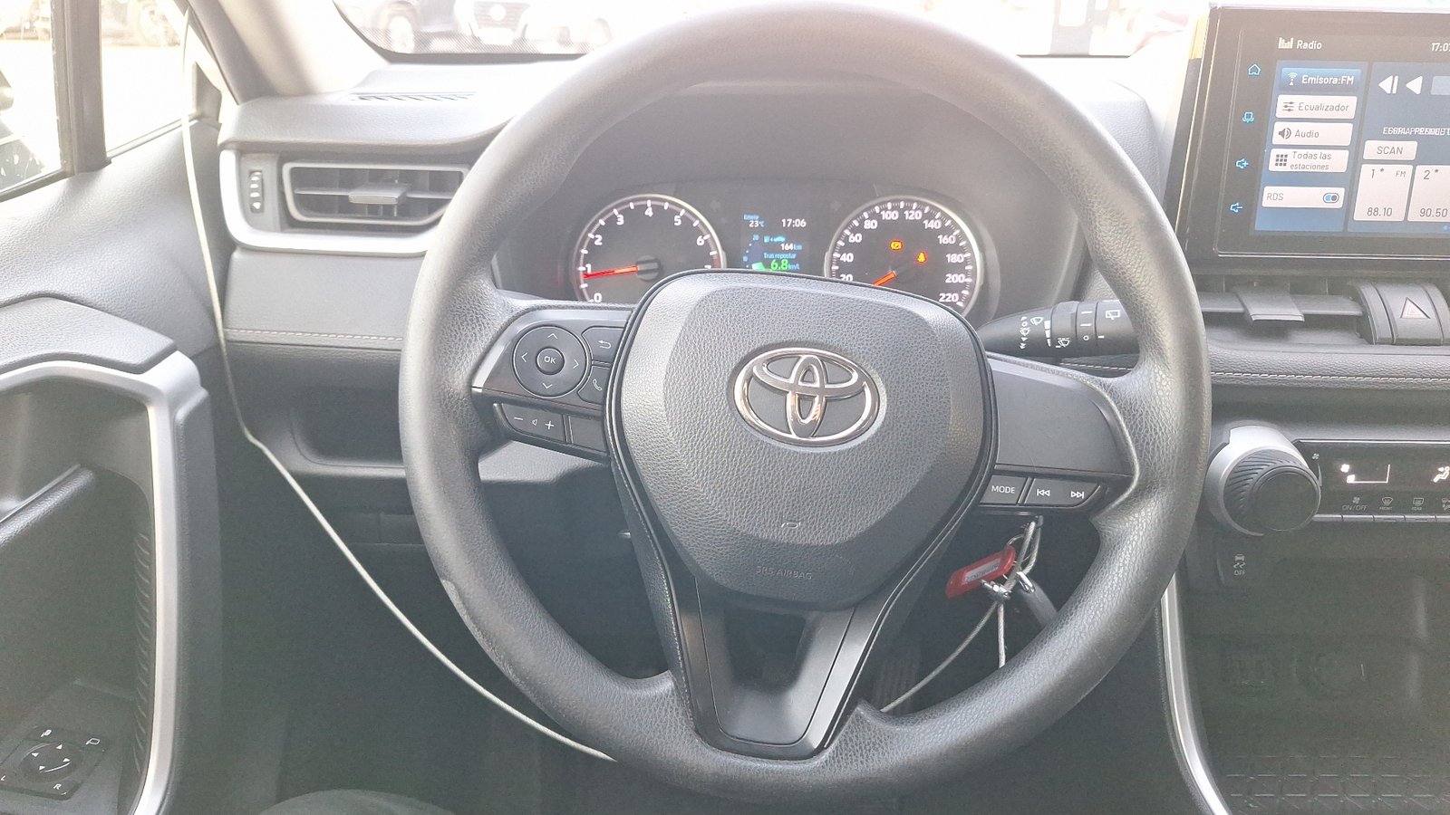 Toyota RAV4 2021 - Imagen 8 de 15