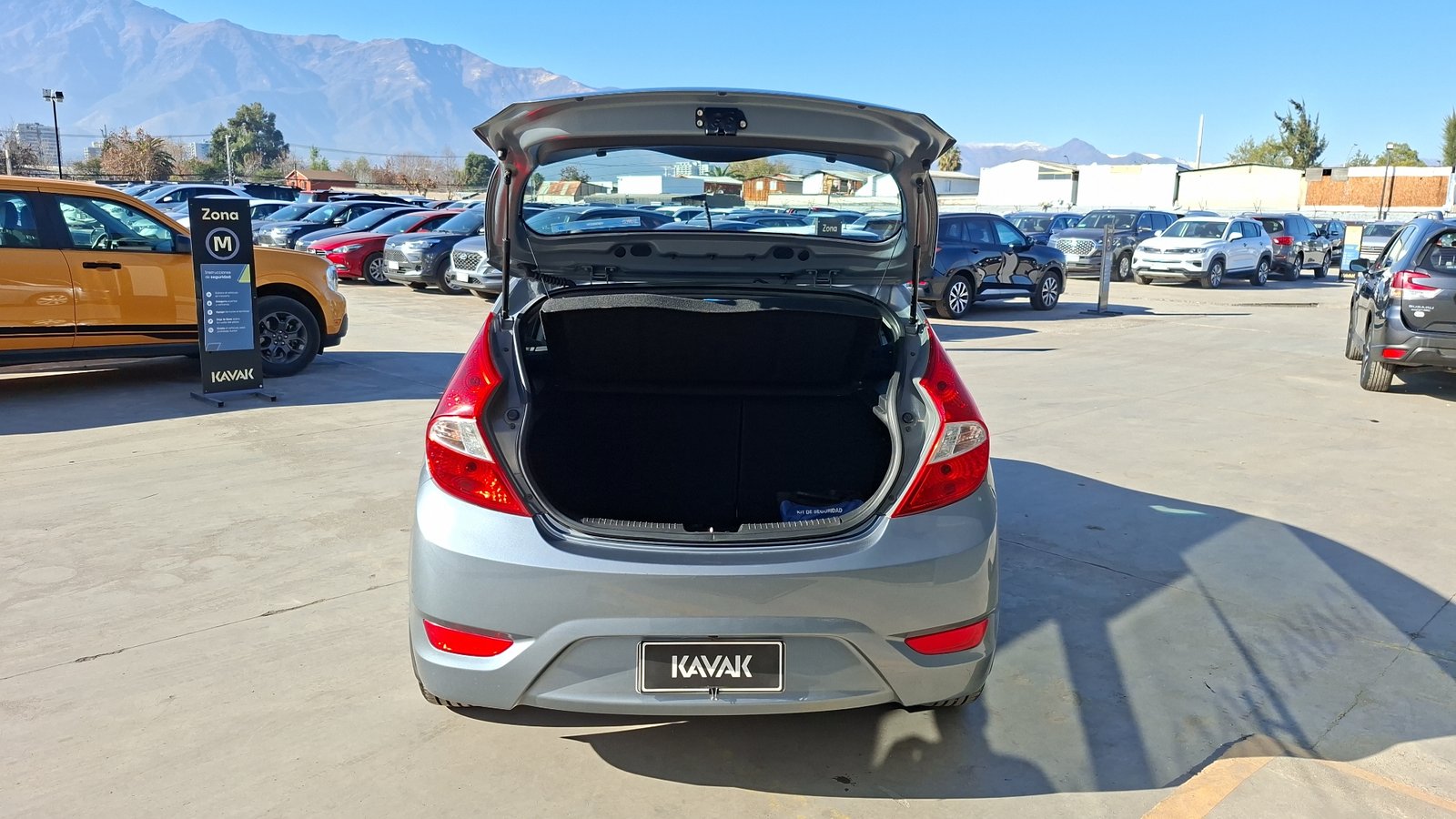 Hyundai Accent 2018 - Foto 4 de 15
