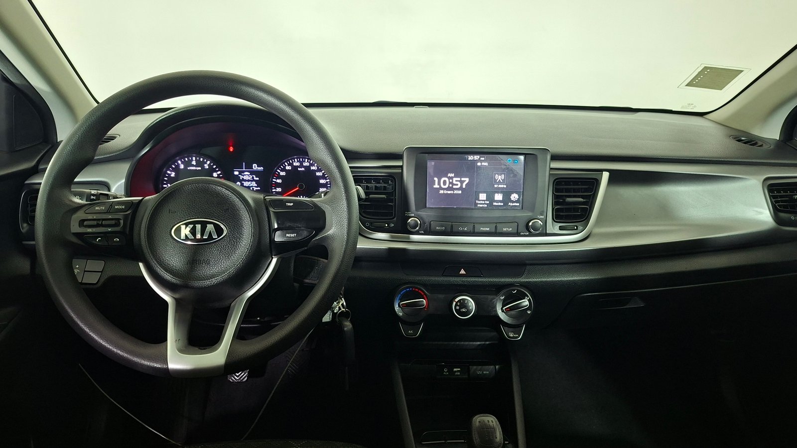 Kia RIO 4 2019 - Imagen 8 de 17