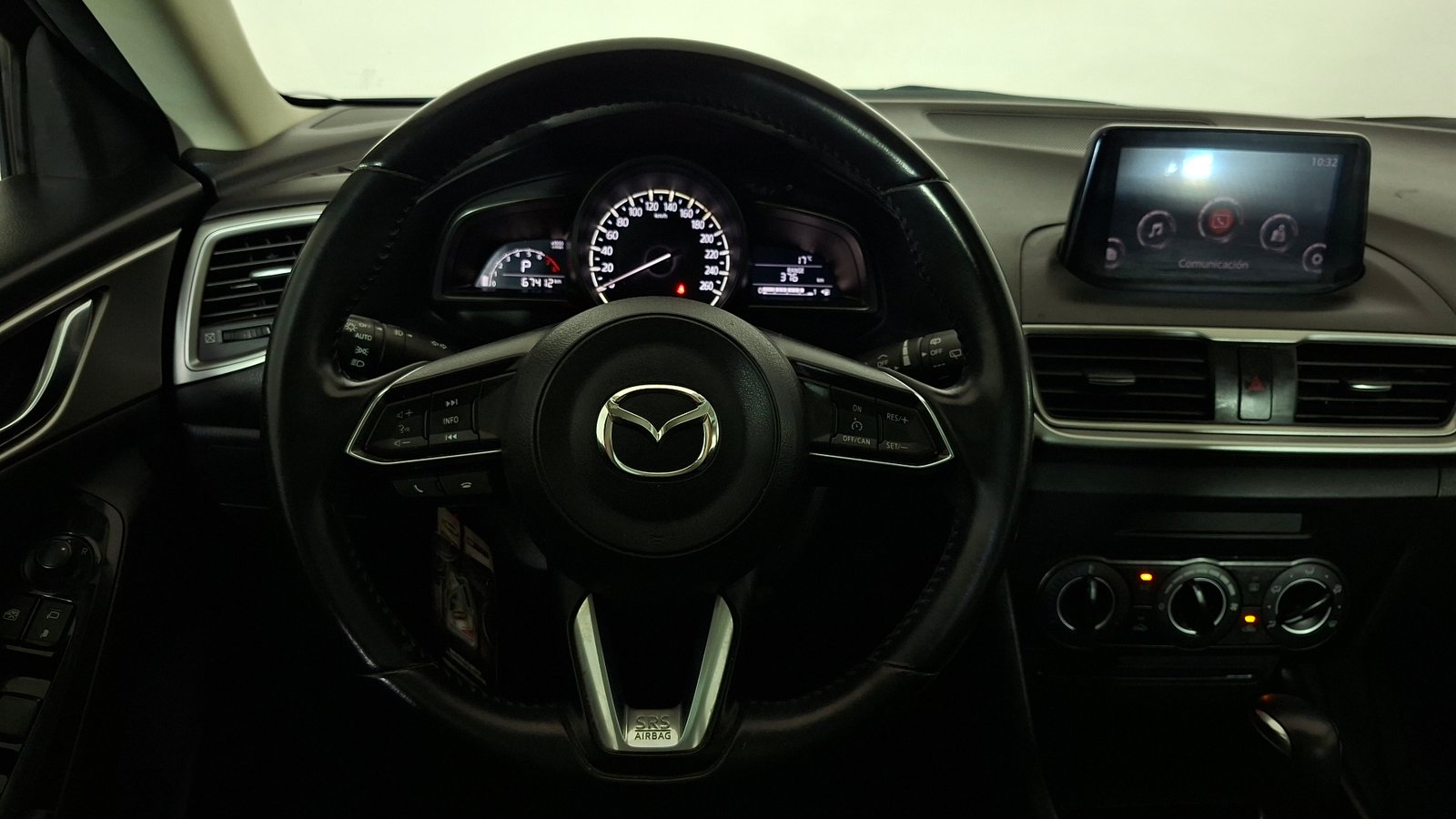 Mazda Mazda 3 2019 - Imagen 8 de 17