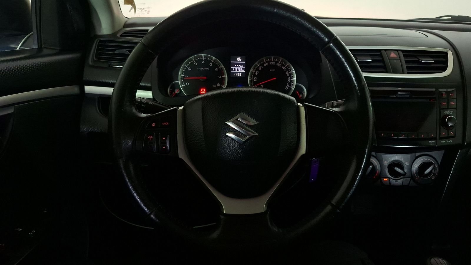 Suzuki Swift 2015 - Imagen 9 de 16