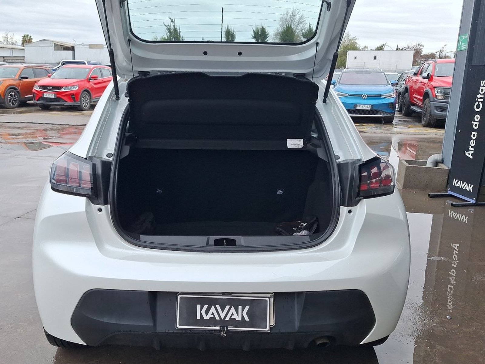 Peugeot 208 2023 - Foto 4 de 16