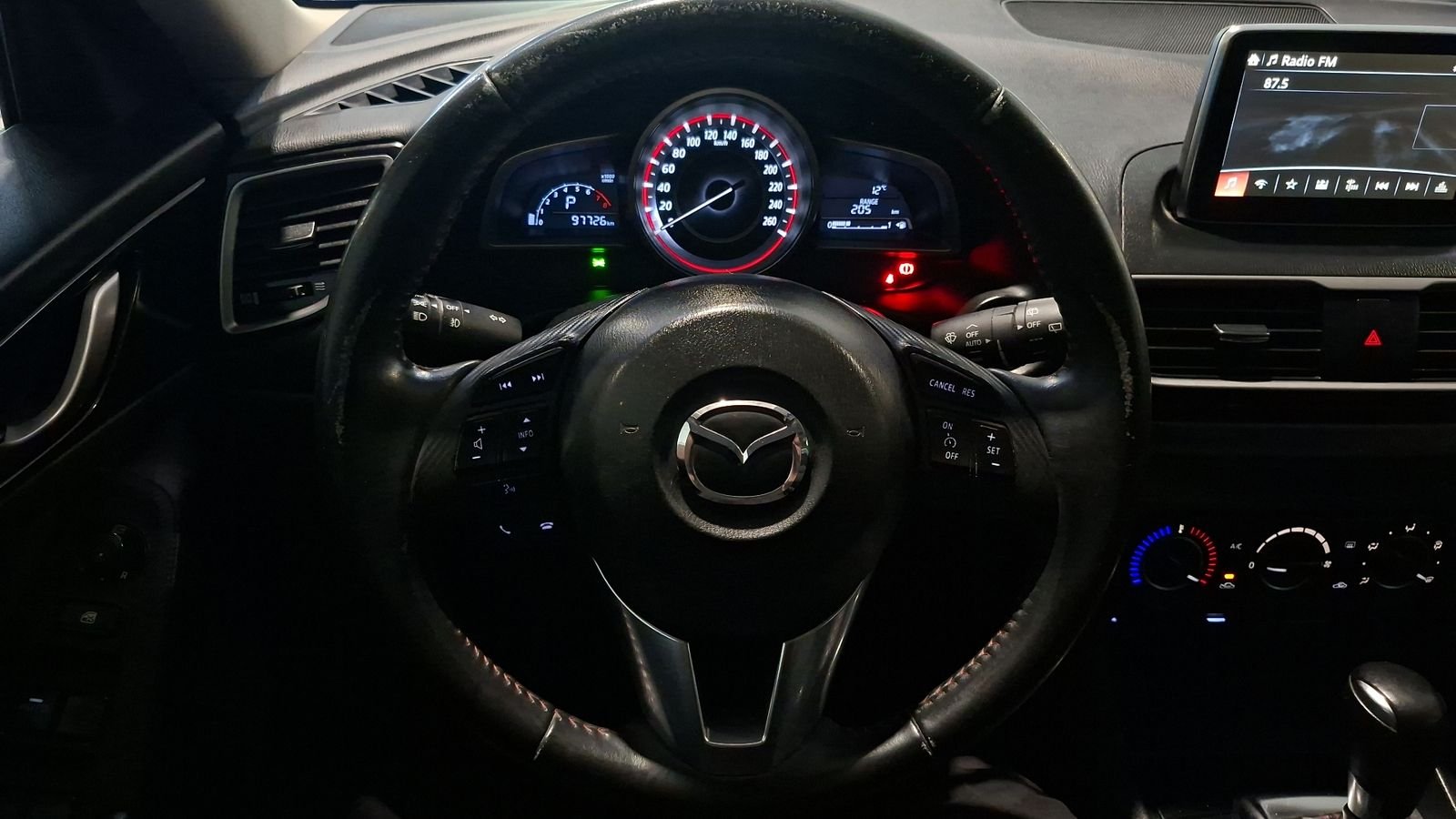 Mazda Mazda 3 2016 - Imagen 9 de 18