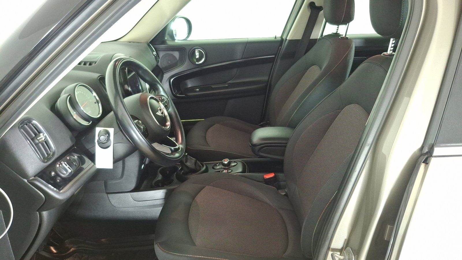 Mini Countryman 2018 - Imagen 13 de 16