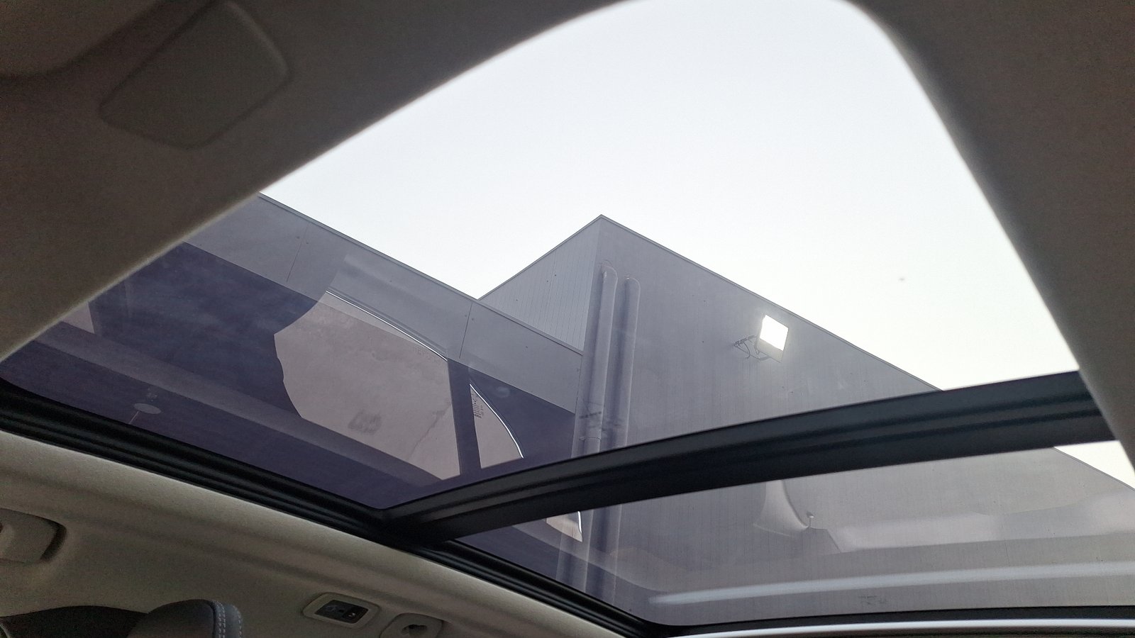 Volvo XC40 2022 - Imagen 13 de 16