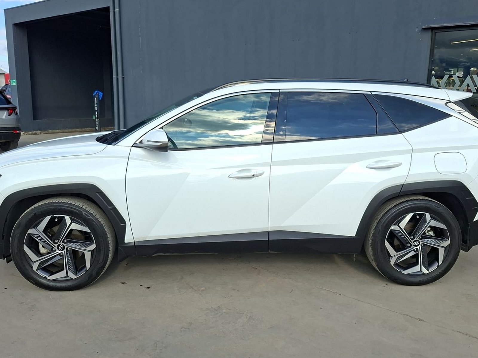 Hyundai Tucson 2023 - Foto 2 de 16