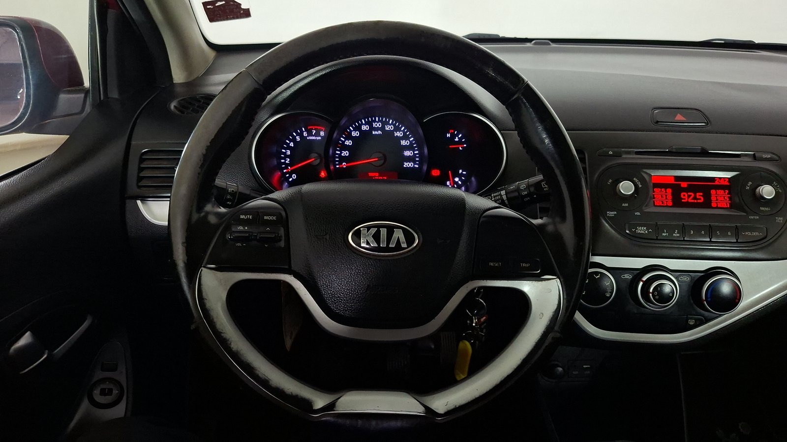 Kia MORNING 2016 - Imagen 9 de 16