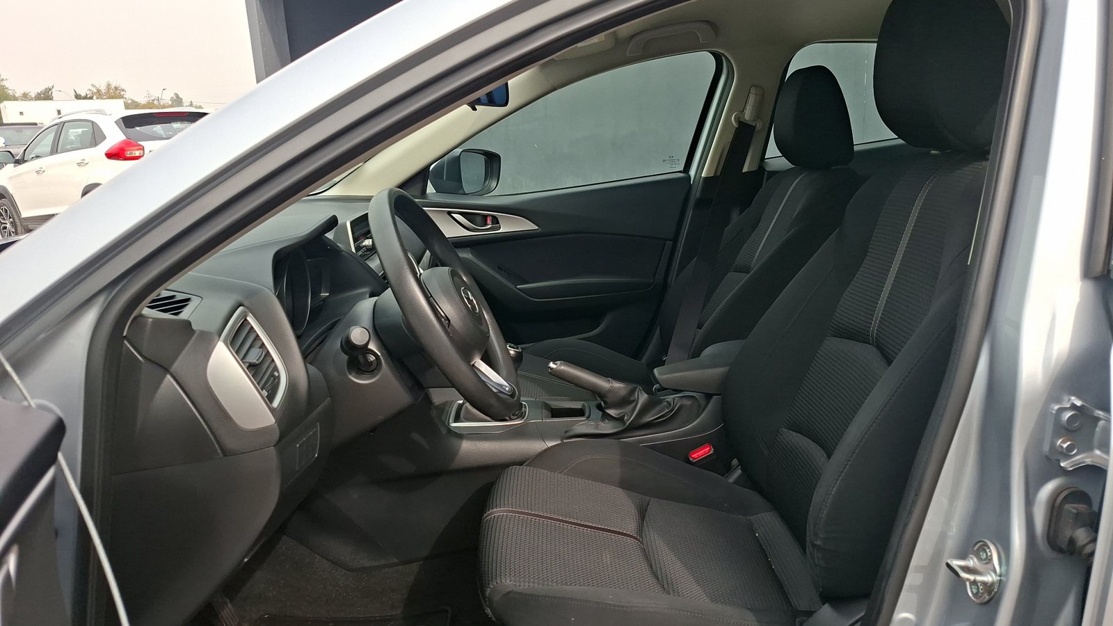 Mazda Mazda 3 2019 - Imagen 13 de 15