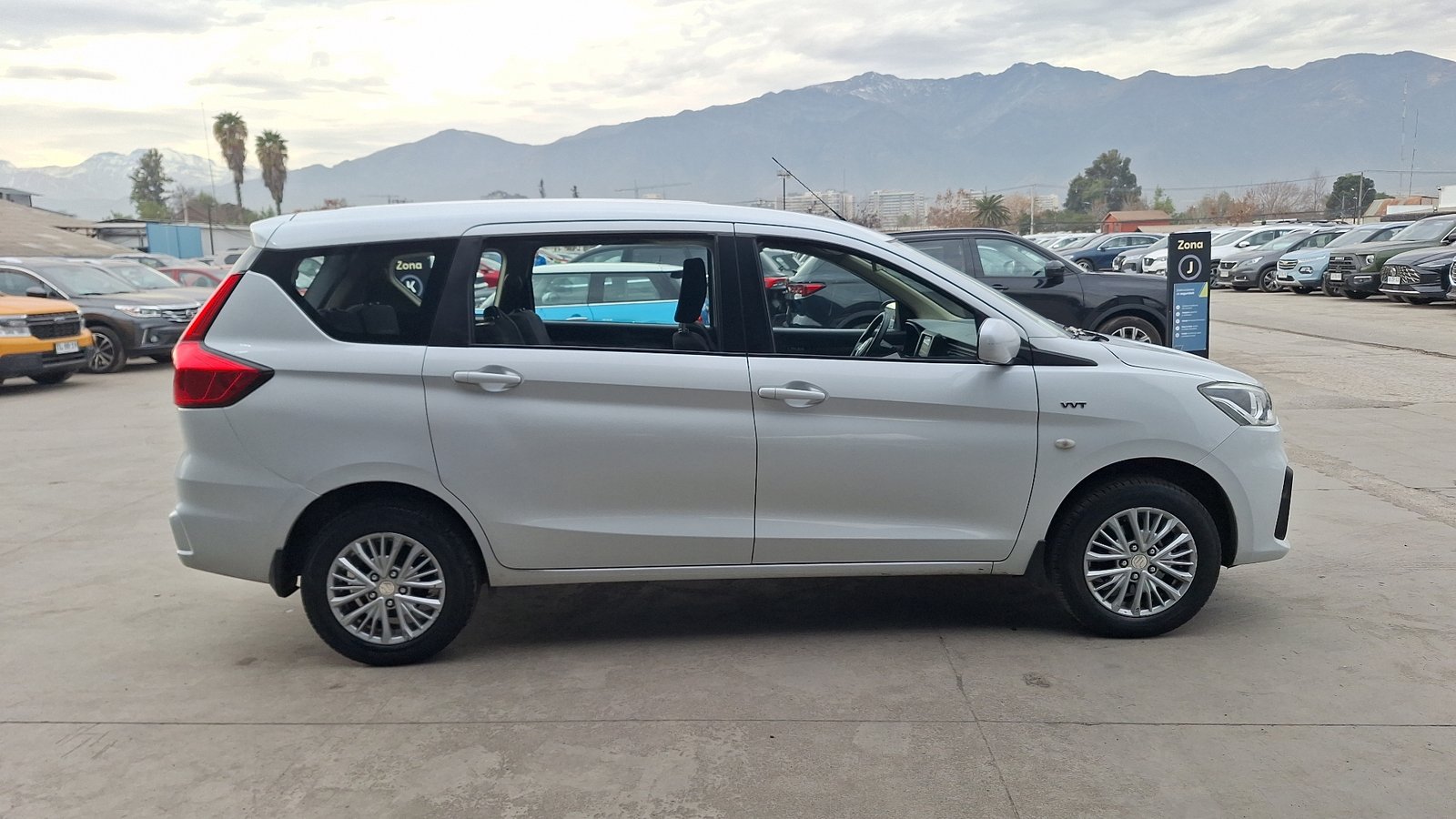 Suzuki Ertiga 2020 - Foto 5 de 16