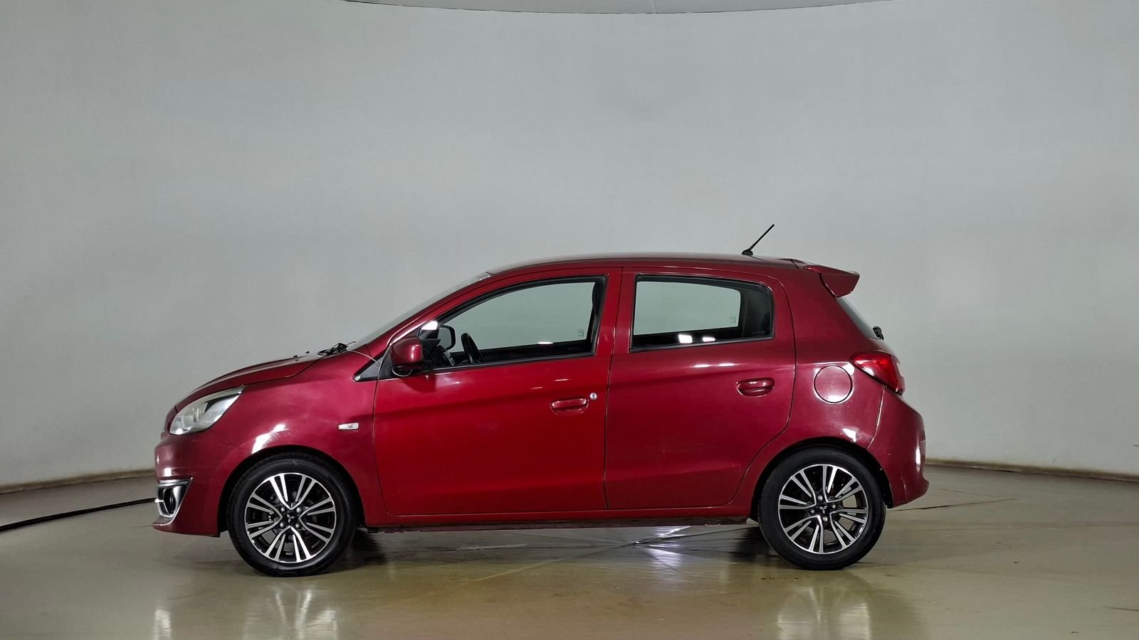 Mitsubishi Mirage 2018 - Imagen 7 de 16