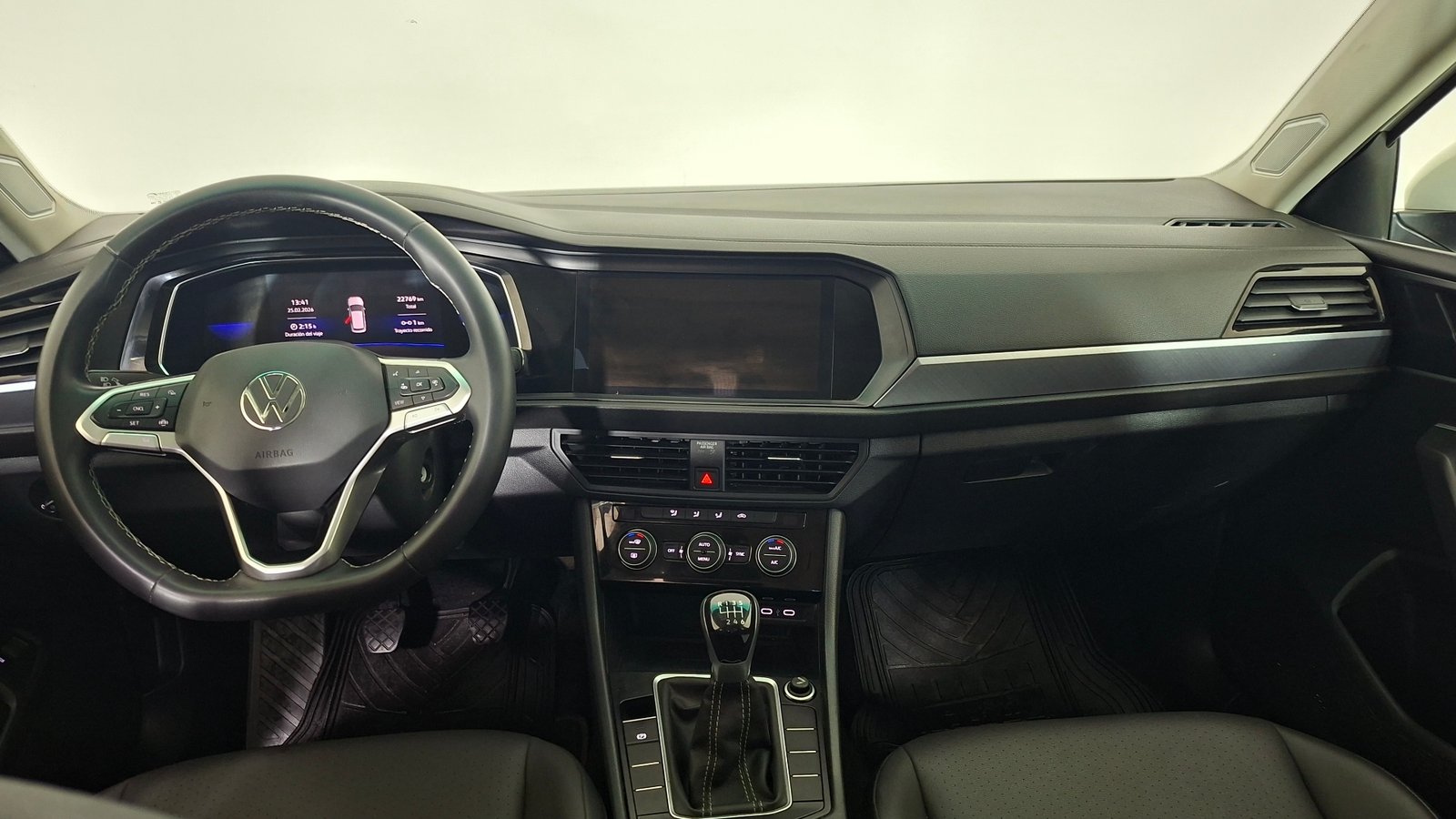 Volkswagen Jetta 2023 - Imagen 8 de 17