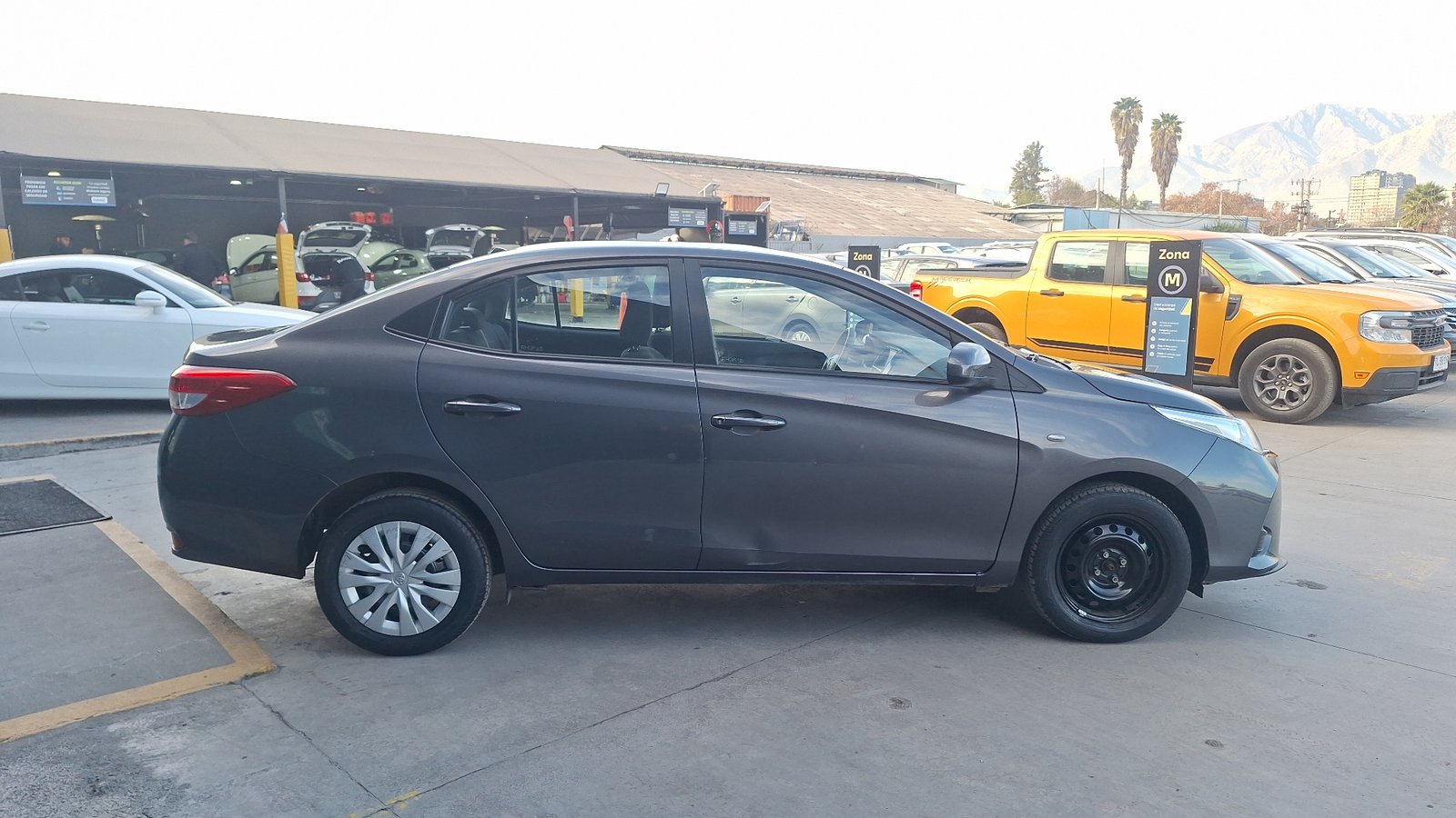 Toyota Yaris 2022 - Foto 5 de 14