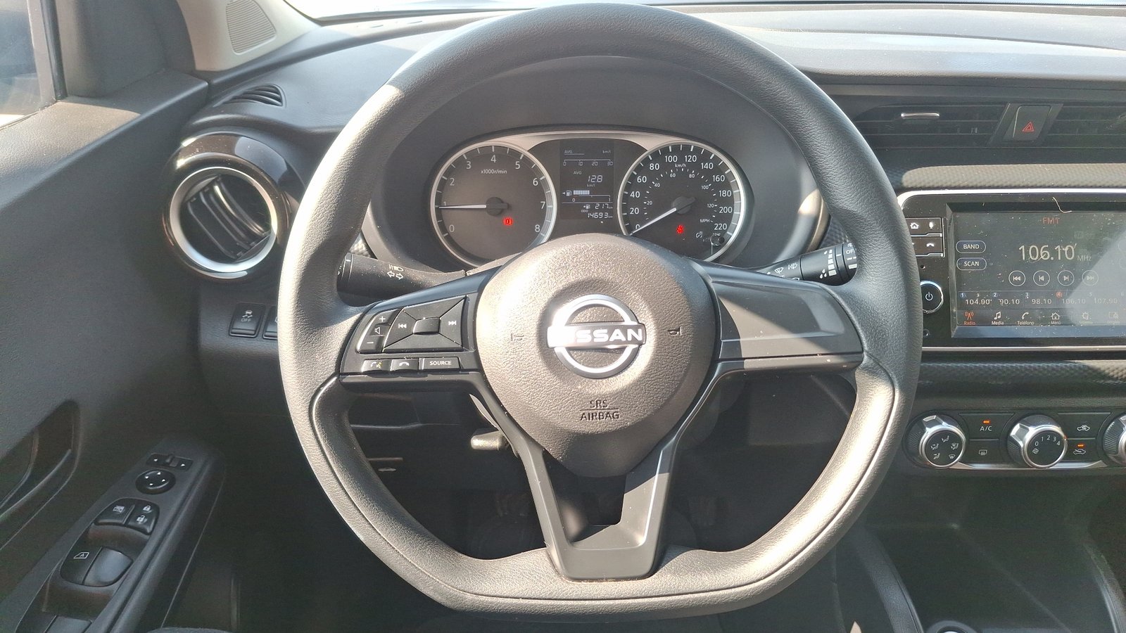 Nissan Kicks 2025 - Imagen 8 de 15