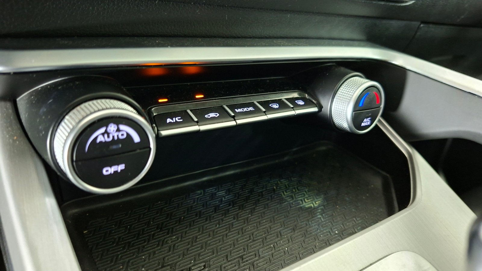 Geely Coolray 2022 - Imagen 17 de 18