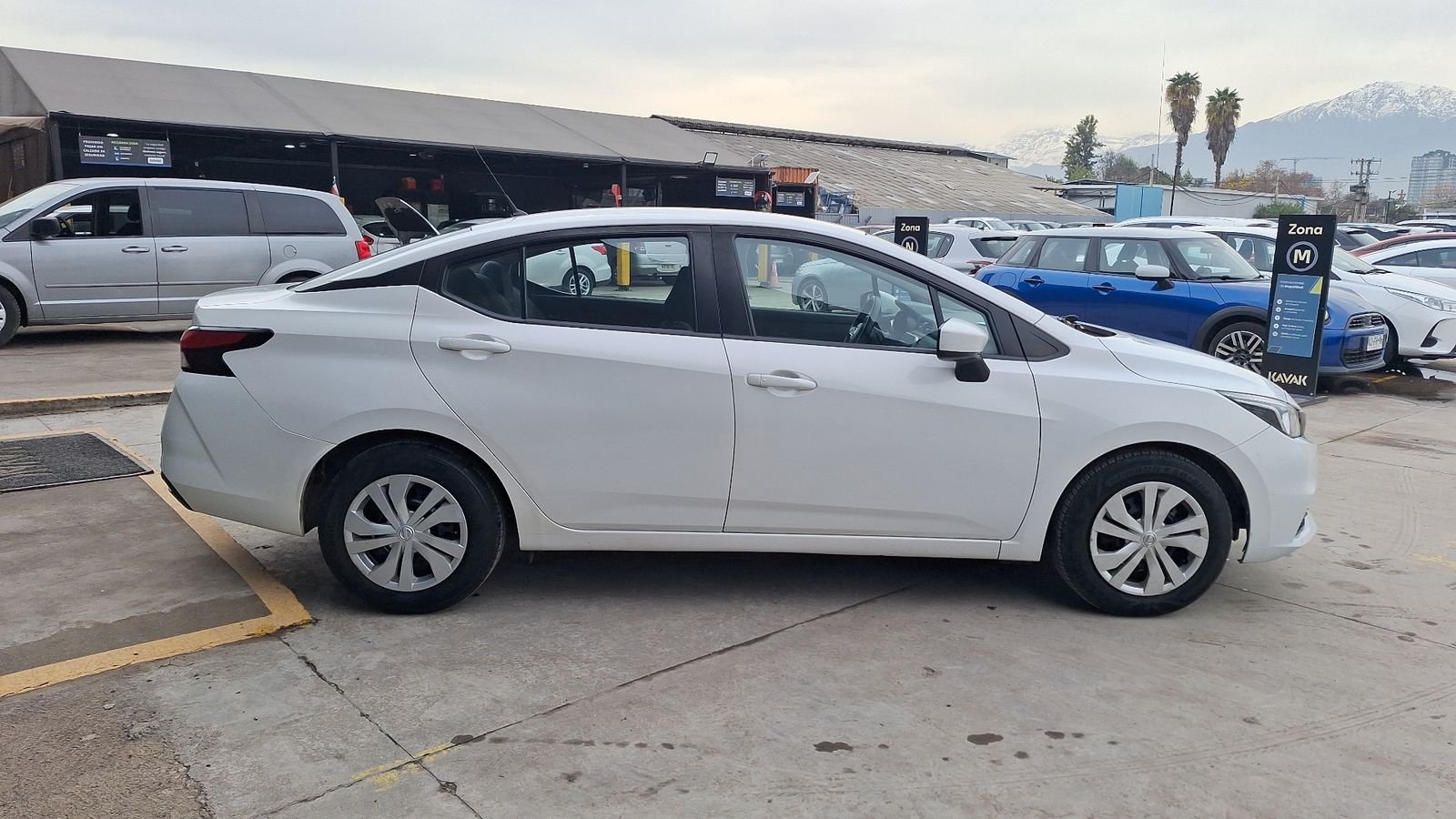 Nissan Versa 2020 - Imagen 5 de 14