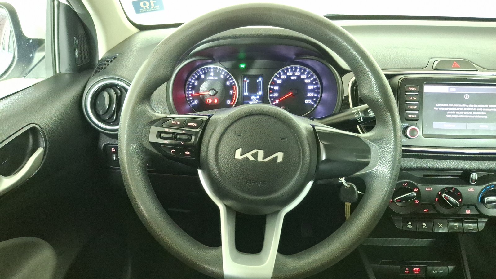 Kia Soluto 2023 - Imagen 8 de 16