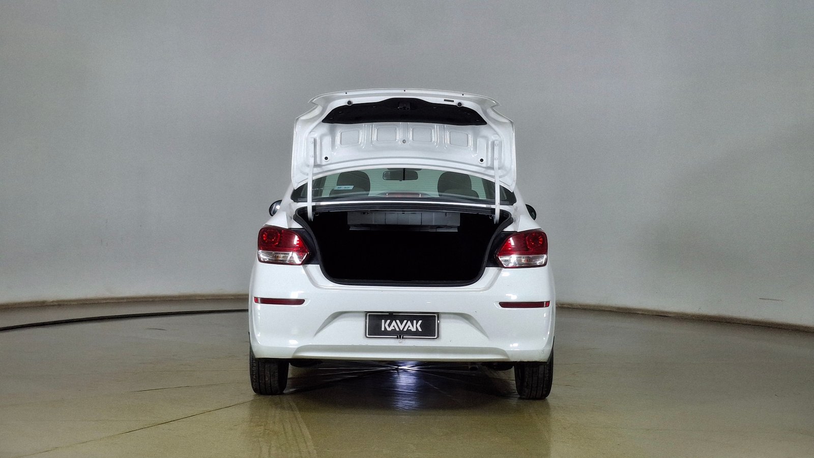 Kia Soluto 2023 - Imagen 6 de 16
